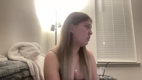 skiimaskabby online show from February 3, 12:09 am