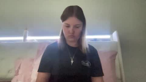 skiimaskabby online show from April 22, 5:14 pm