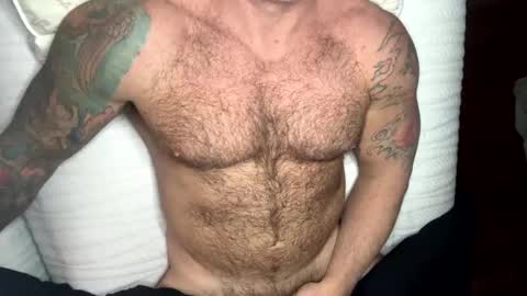 Snapshot of skimaskedbeef chatting on January 1, 4:29 pm BEEF online show from January 1, 4:29 pm