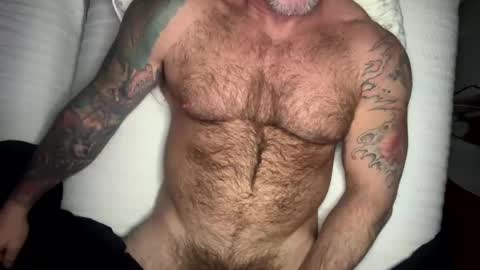 Snapshot of skimaskedbeef chatting on February 17, 9:46 am BEEF online show from February 17, 9:46 am