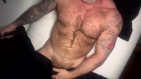 Snapshot of skimaskedbeef chatting on March 12, 8:41 am BEEF online show from March 12, 8:41 am