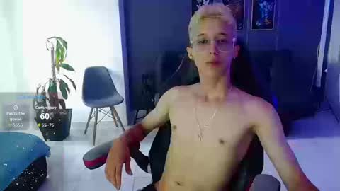 skinny_bigcock20 online show from September 11, 8:31 pm