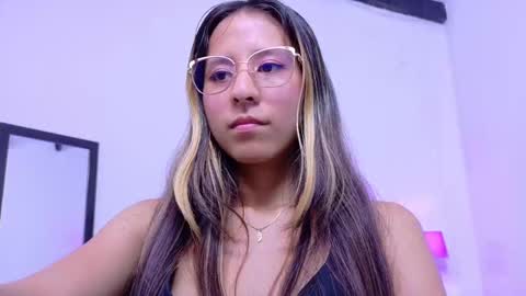 skinny_hottie18 online show from February 15, 1:49 pm