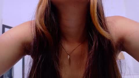 skinny_hottie18 online show from February 24, 2:04 pm