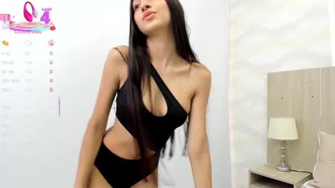 Lily online show from March 7, 10:54 pm