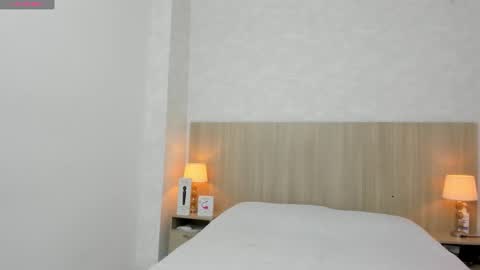 Snapshot of skinny_lilly chatting on October 12, 11:31 am lilly online show from October 12, 11:31 am