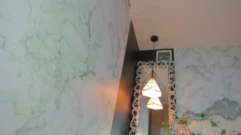   online show from February 8, 1:11 pm