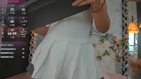   online show from February 8, 4:14 pm