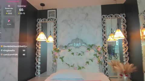   online show from February 13, 1:15 pm