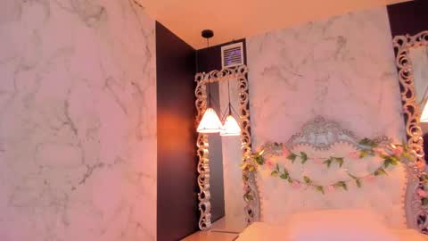   online show from February 27, 1:17 pm