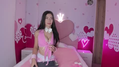   online show from March 12, 10:16 am