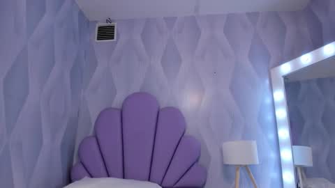   online show from October 27, 10:19 am