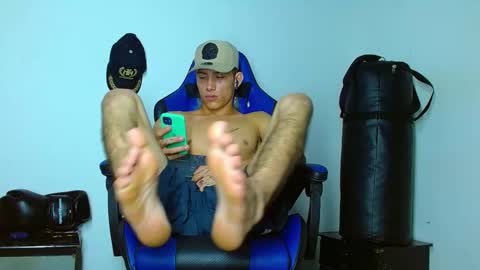 Snapshot of skinny_marked chatting on January 15, 3:33 am skinny marked online show from January 15, 3:33 am