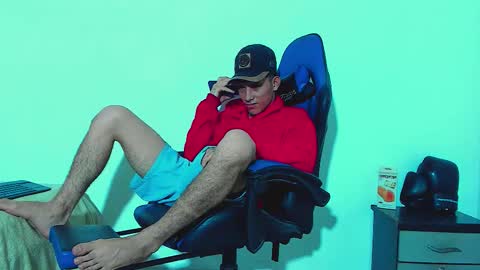 Snapshot of skinny_marked chatting on November 6, 6:09 pm skinny marked online show from November 6, 6:09 pm