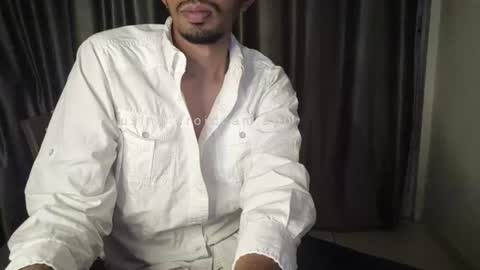 Snapshot of skinny_tamer chatting on June 22, 4:15 pm skinny tamer online show from June 22, 4:15 pm