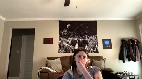 skinnyangel21 online show from March 18, 10:57 pm