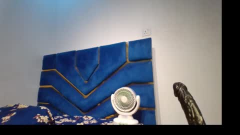 skinnyasssexyboobs online show from March 14, 9:31 pm