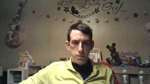 Snapshot of skinnybigcock2 chatting on February 2, 2:43 am SkinnyBigCock2 online show from February 2, 2:43 am