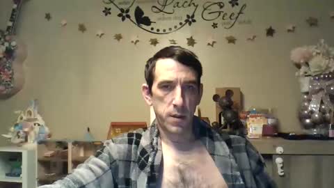 Snapshot of skinnybigcock2 chatting on February 19, 1:45 am SkinnyBigCock2 online show from February 19, 1:45 am