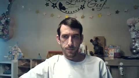 Snapshot of skinnybigcock2 chatting on February 24, 8:34 am SkinnyBigCock2 online show from February 24, 8:34 am
