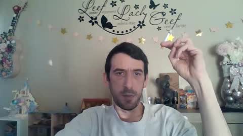 Snapshot of skinnybigcock2 chatting on February 25, 8:13 am SkinnyBigCock2 online show from February 25, 8:13 am