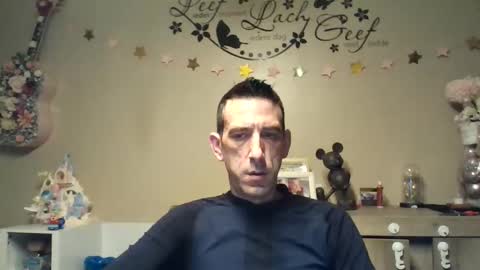 Snapshot of skinnybigcock2 chatting on March 19, 2:59 am SkinnyBigCock2 online show from March 19, 2:59 am