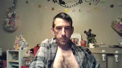 Snapshot of skinnybigcock2 chatting on April 17, 3:09 am SkinnyBigCock2 online show from April 17, 3:09 am