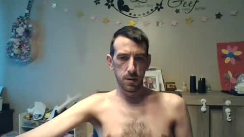 Snapshot of skinnybigcock2 chatting on July 11, 6:16 am SkinnyBigCock2 online show from July 11, 6:16 am