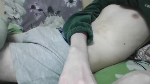 Snapshot of skinnycuteman chatting on January 20, 2:25 pm skinnycuteb0y online show from January 20, 2:25 pm