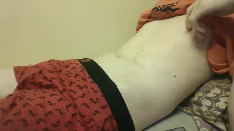 Snapshot of skinnycuteman chatting on September 19, 9:04 pm skinnycuteb0y online show from September 19, 9:04 pm