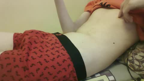 Snapshot of skinnycuteman chatting on September 20, 12:17 pm skinnycuteb0y online show from September 20, 12:17 pm