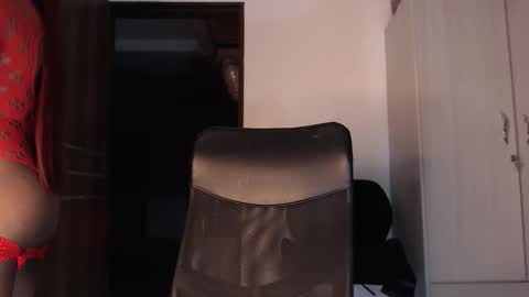 jesica online show from February 6, 8:07 am