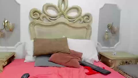 SkinnyGirl online show from September 9, 7:57 pm