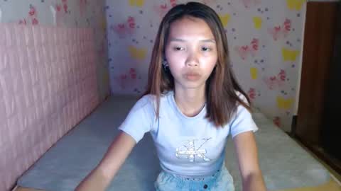 skinnyirisbunny online show from October 10, 10:03 am