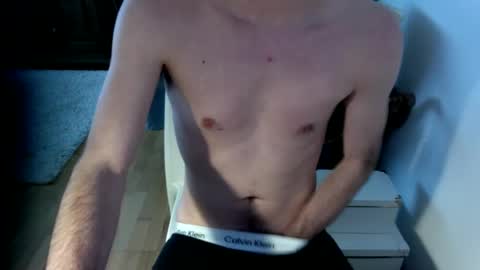 Snapshot of skinnyjohn3107 chatting on December 21, 8:50 am skinnyjohn3107 online show from December 21, 8:50 am