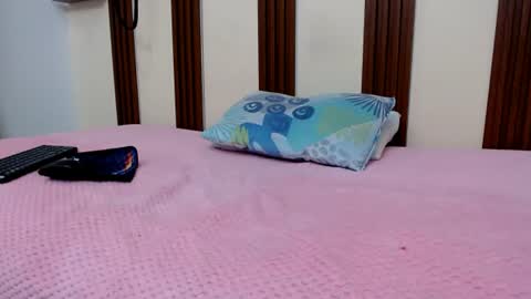 Snapshot of skinnykattylush19 chatting on June 11, 6:00 am katty online show from June 11, 6:00 am