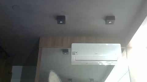 skinnykittencam online show from April 20, 11:39 pm