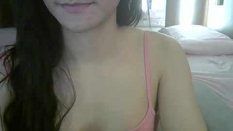 skinnykittencam online show from April 21, 9:28 pm