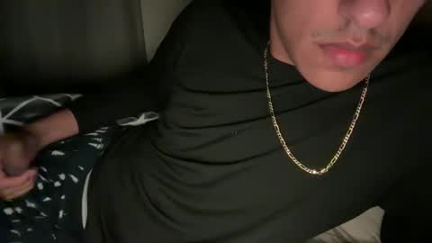 Snapshot of skinnypapi chatting on April 3, 9:51 am papi online show from April 3, 9:51 am