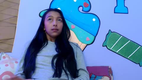 Snapshot of skinnysexzara18 chatting on February 17, 1:24 am zarfa online show from February 17, 1:24 am