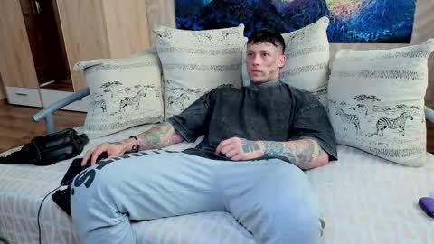 skirlingod online show from September 11, 7:08 am