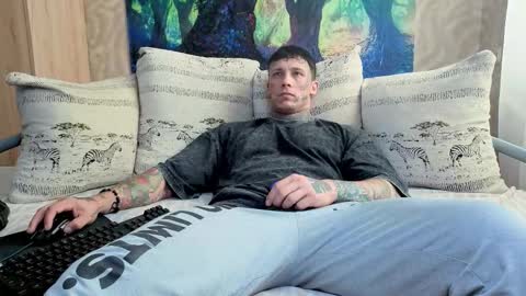 skirlingod online show from September 26, 5:11 am