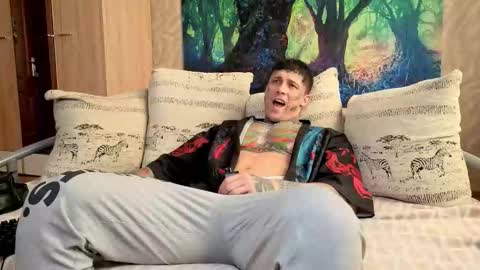 skirlingod online show from September 30, 5:01 am