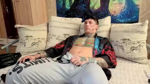 skirlingod online show from October 2, 6:09 am