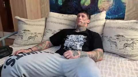 skirlingod online show from October 4, 4:32 am