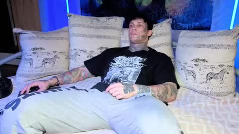 skirlingod online show from October 20, 4:24 am