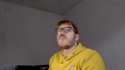 Snapshot of sklave_s chatting on December 5, 8:11 am sklave_s online show from December 5, 8:11 am