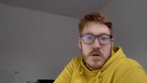 Snapshot of sklave_s chatting on December 5, 11:49 am sklave_s online show from December 5, 11:49 am