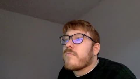 Snapshot of sklave_s chatting on December 16, 2:27 pm sklave_s online show from December 16, 2:27 pm