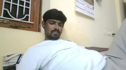 Snapshot of sklavepappu143 chatting on June 13, 1:53 pm Indianslut1431 online show from June 13, 1:53 pm